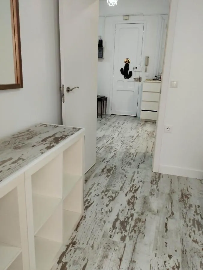 Apartment Fira Bcn Camp Nou 0*, L'Hospitalet de Llobregat